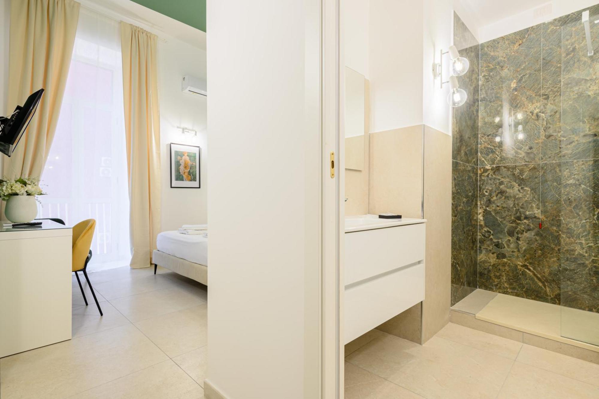 Into Mann Hotel Naples Exterior photo