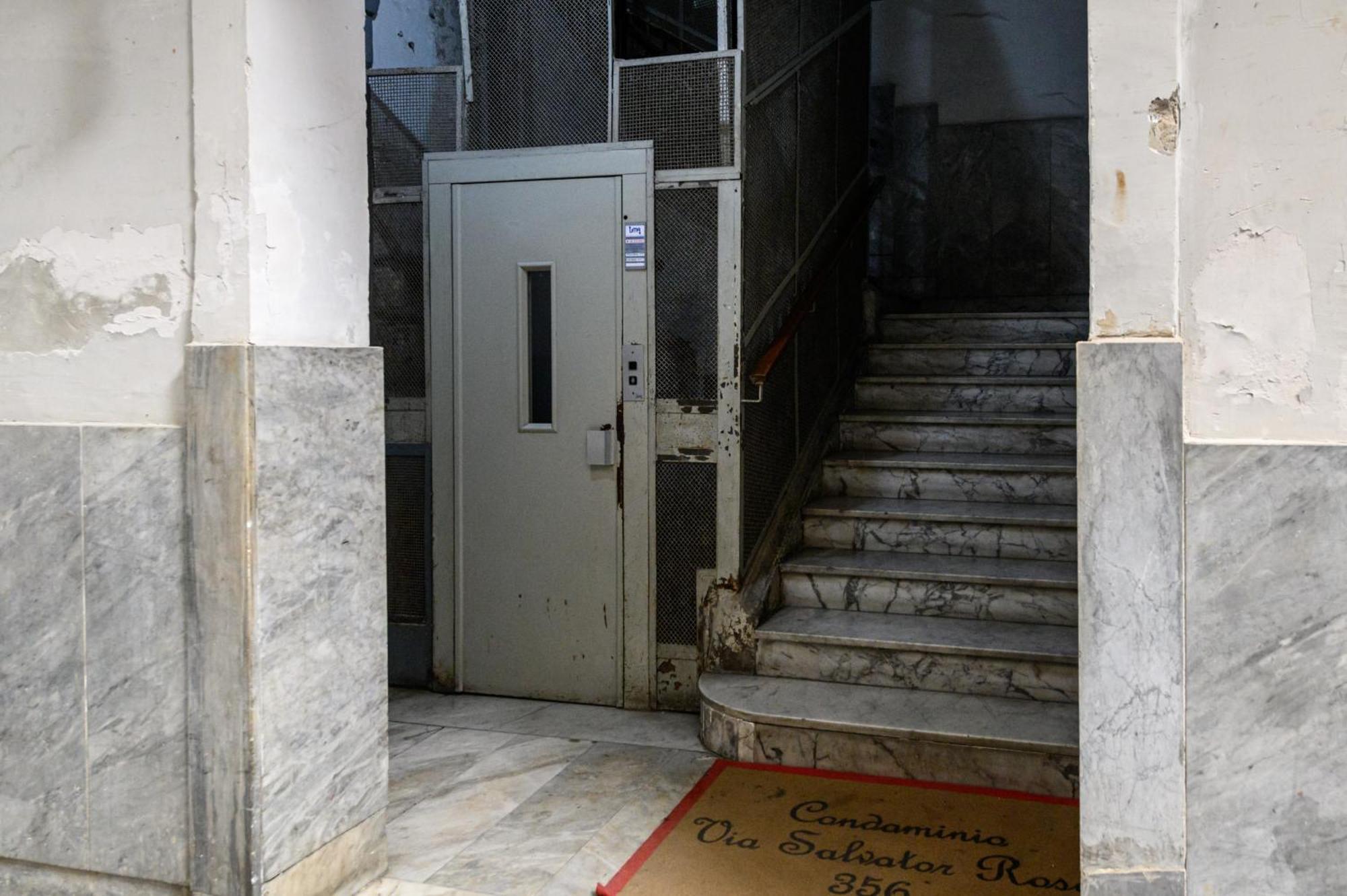 Into Mann Hotel Naples Exterior photo